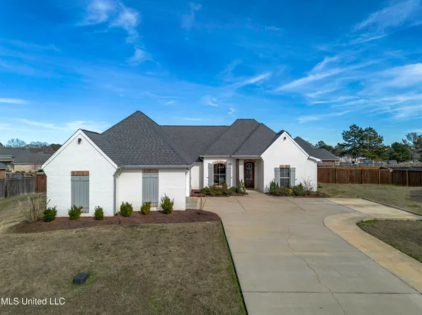 705 Queens Ct, Flowood, MS 39232