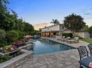 17422 Gresham St, Northridge, CA 91325
