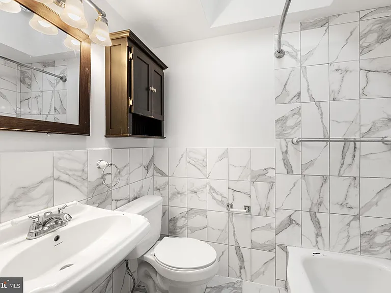 1451 W End Dr — Photo 22