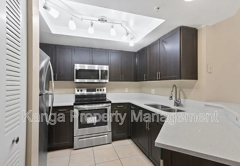 4159 N Haverhill Rd #1319 — Photo 7