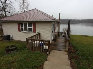 9606 N Steinbarger Lake Rd, Wawaka, IN 46794