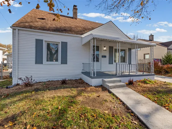 13787 Irene St, Southgate, MI 48195