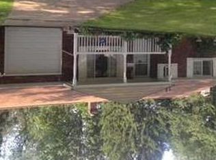 5419 Page Dr, Pittsburgh, PA 15236