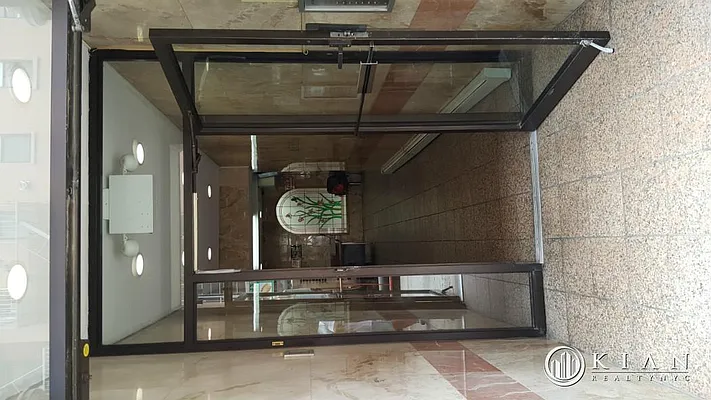 Rented by Kian Realty | media 37