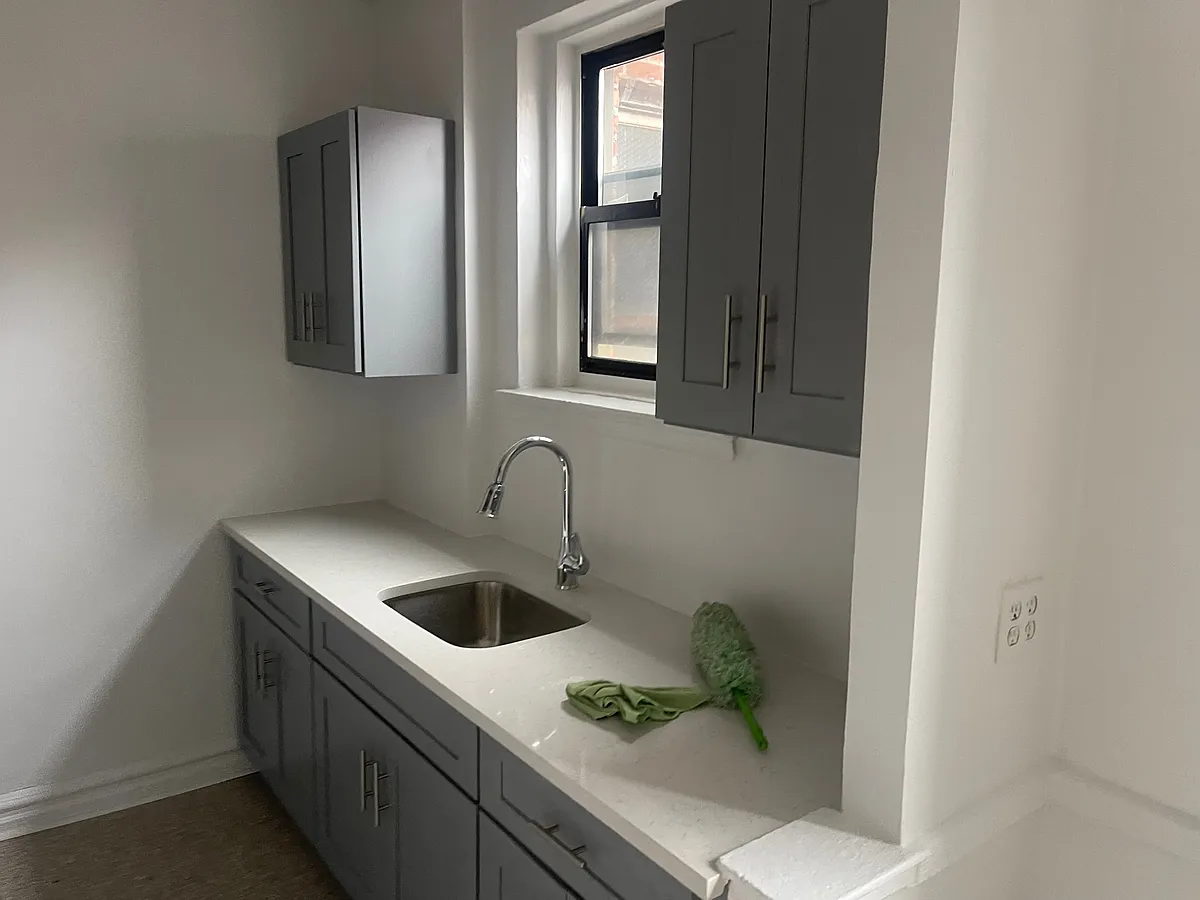 Building Photo - 1304 New York Ave #2O