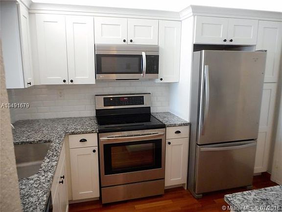 2nd image of 1020 Meridian Ave APT 315