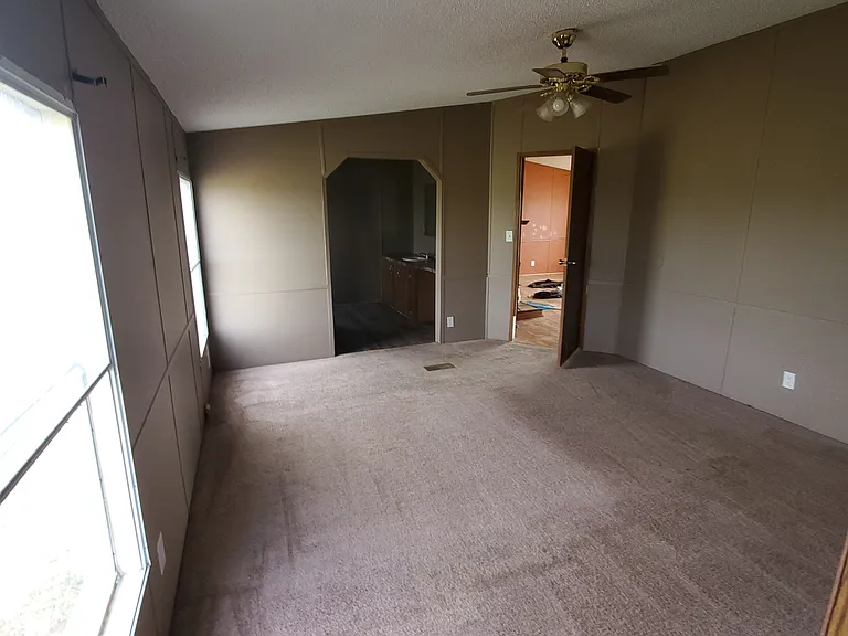 4823 Drake Rd — Photo 21