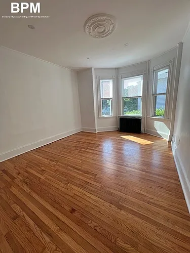 51 Custer St #1 Photo 1