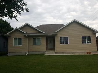 1914 Locust St, Dakota City, NE 68731