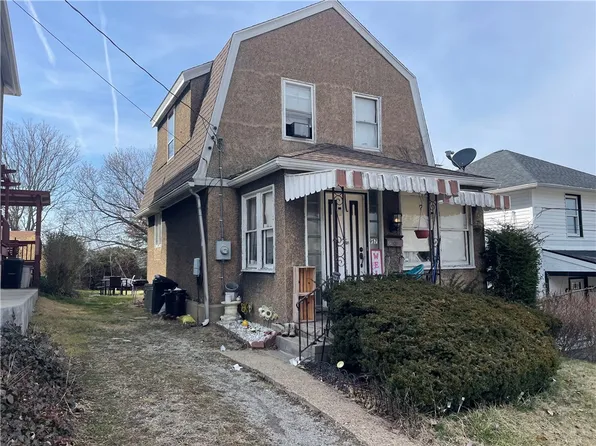 957 Athalia Ave, Monessen, PA 15062
