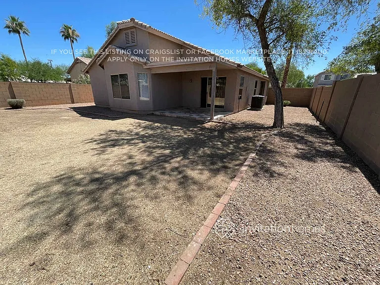 3812 S 74th Dr — Photo 7