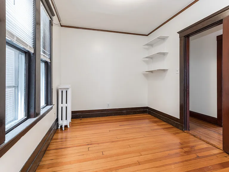 7 Chase St #3 — Photo 12
