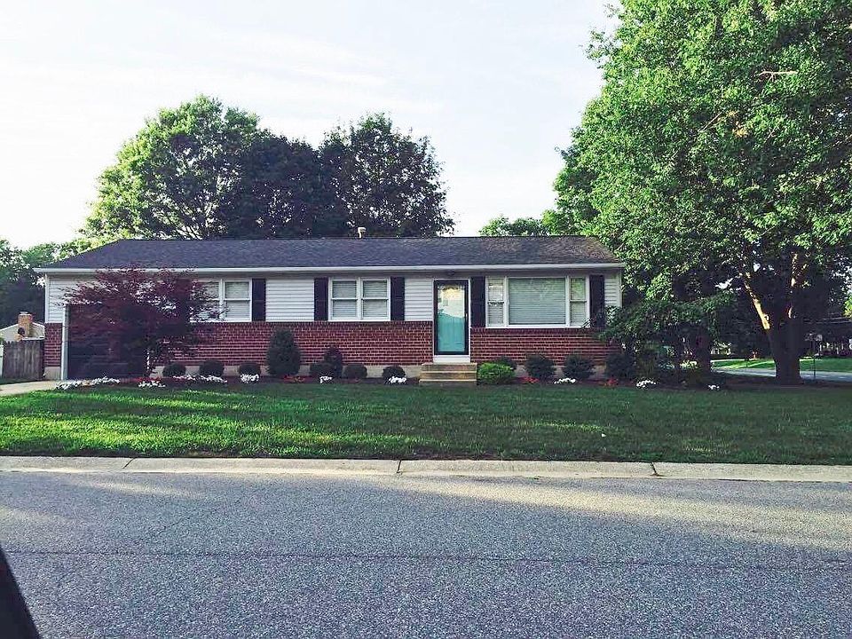 1st image of 5 W Bradys Ln