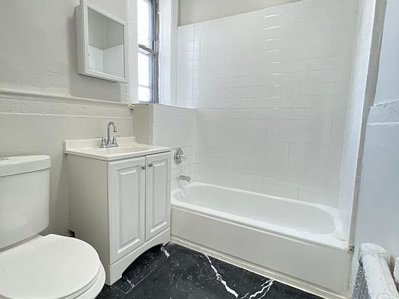 5th image of 191 Roseville Ave #7A