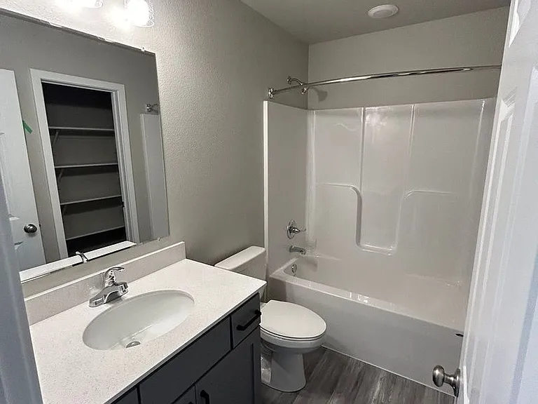 3828 Scorpio Dr SE — Photo 23