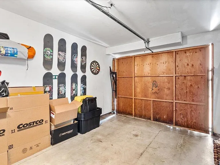 668 Westlake St — Photo 14