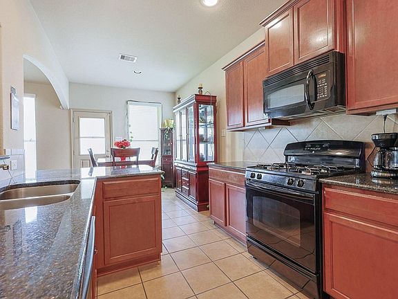 5th image of 5804 Lawrence Ct