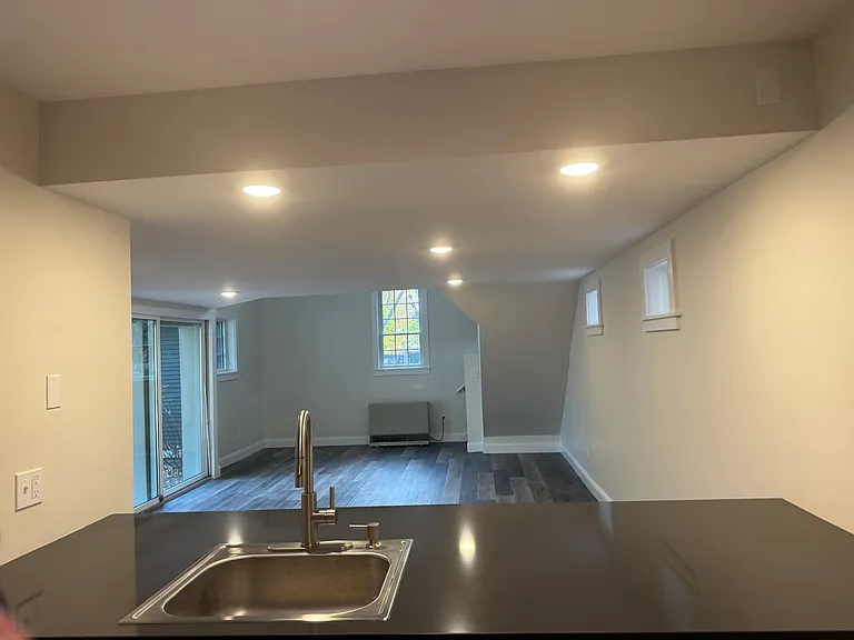 5224-5226 Shelburne Rd #3 — Photo 8
