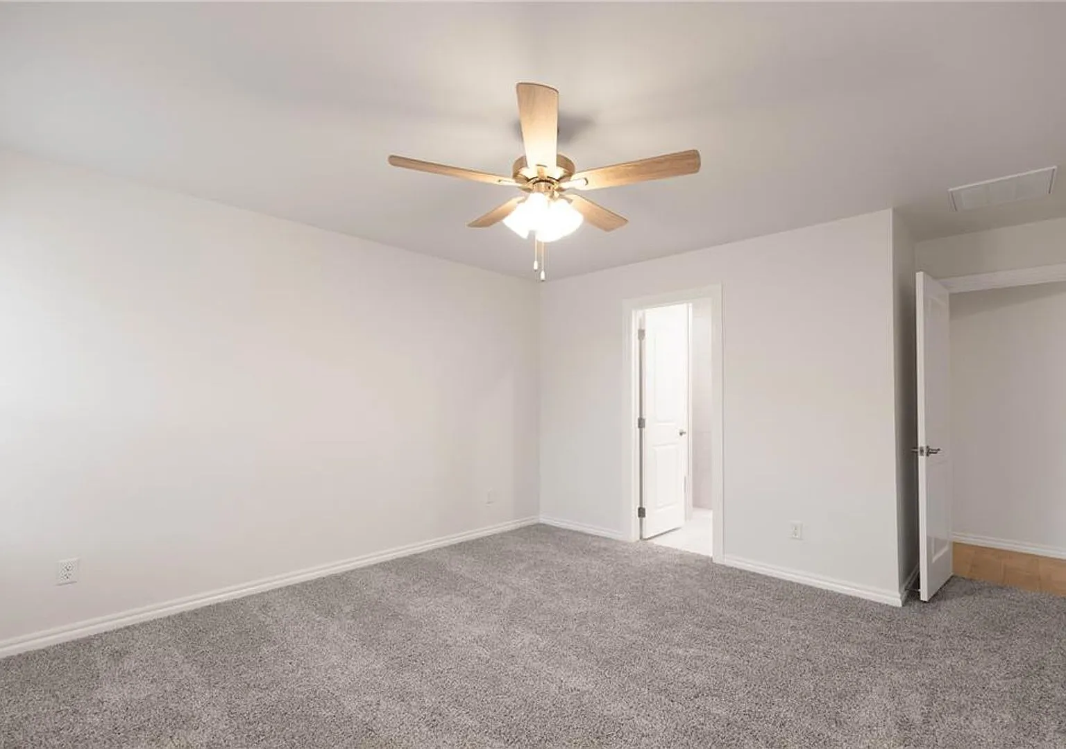Brand New 4 Bedroom 2 Bath Home in Yukon Schools — Photo 4