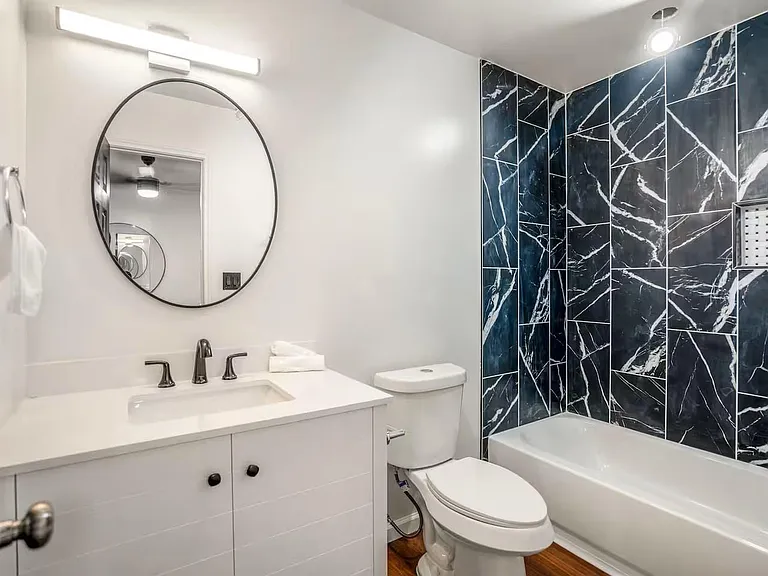 2724 Southmore Blvd — Photo 24