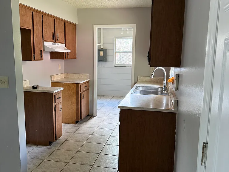 5446 Tangerine Dr — Photo 3