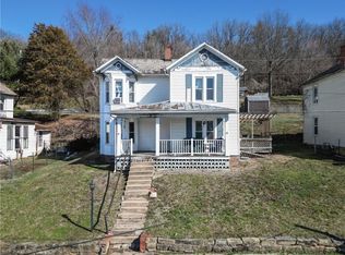320 5th St, Lowell, OH 45744