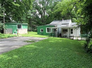 957 Westwood Dr NW, Cedar Rapids, IA 52405