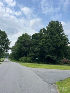 1895 Knolls Dr, Newton, NC, 28658