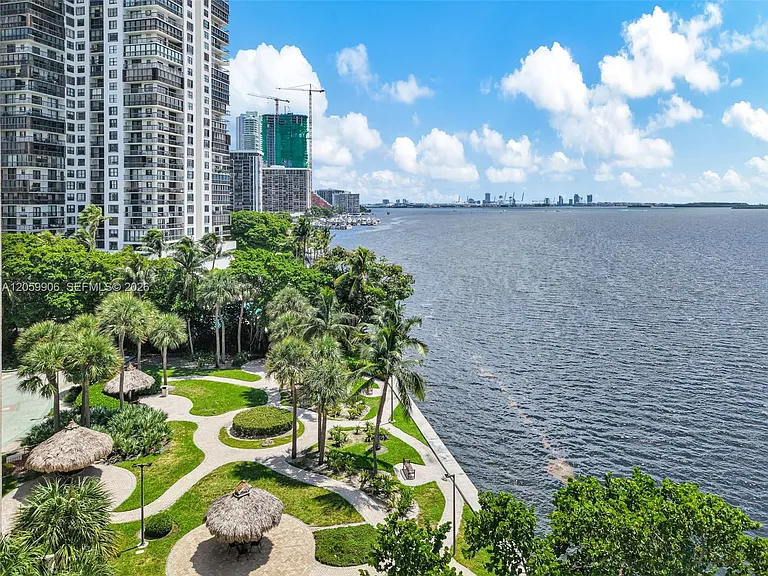 2451 Brickell Ave #5G — Photo 54