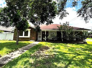 724 Handell Ln, Pasadena, TX 77502