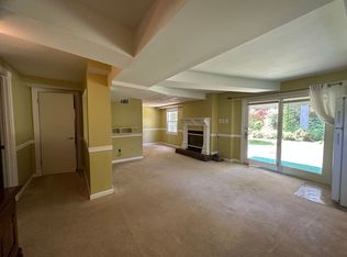 100 Forest Lane Dr, Gaffney, SC 29340