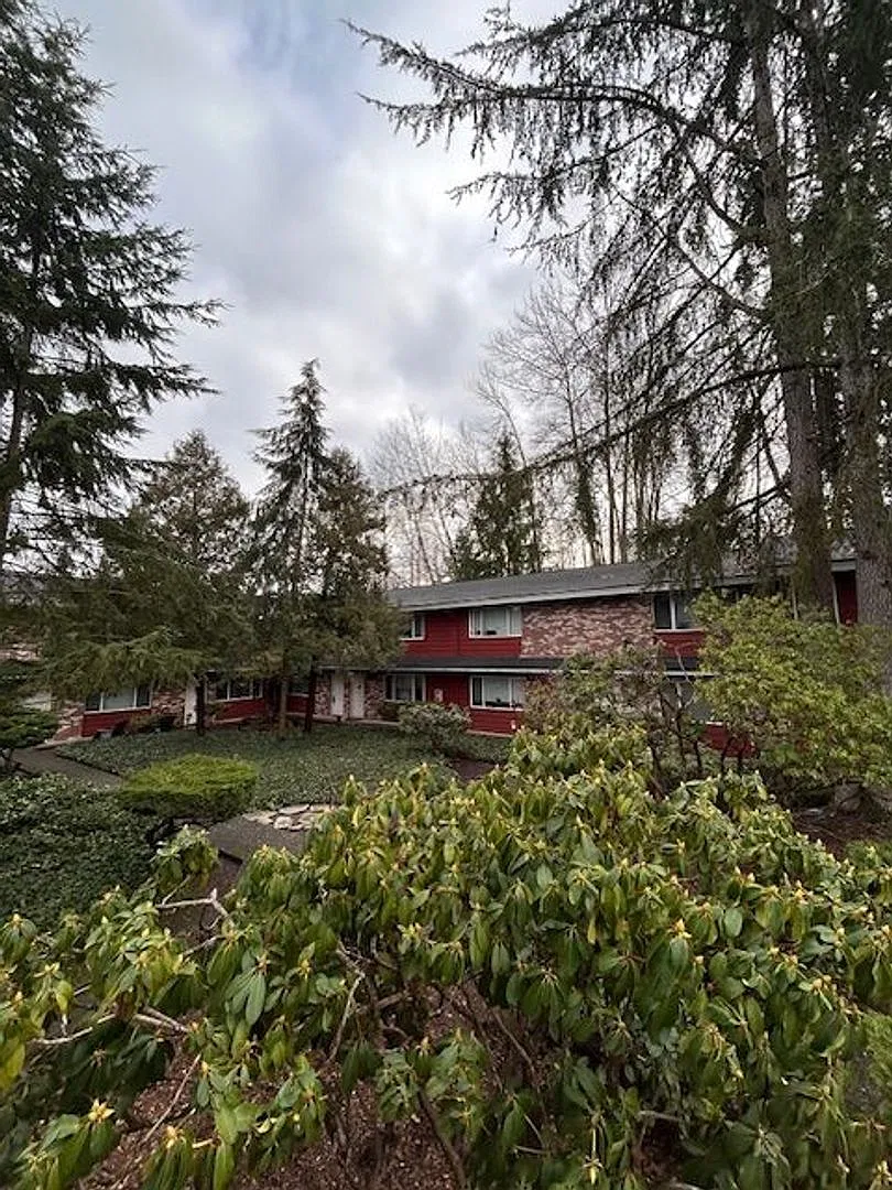 1705 Lake Stevens — Photo 1