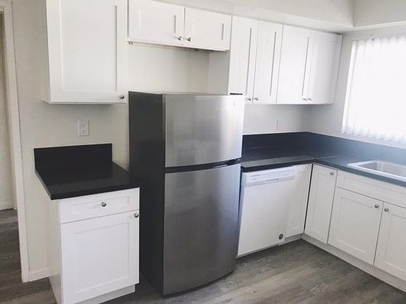 5th image of 4365 Ventura Canyon Ave #B6