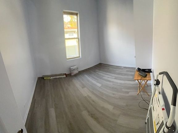 5th image of 7941 S Woodlawn Ave #2