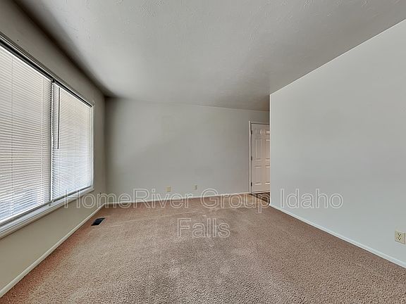 2nd image of 668 Westhill Ave