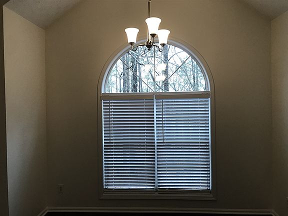 5th image of 3008 Moors Ln