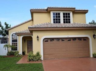 664 NW 183rd Way, Pembroke Pines, FL 33029