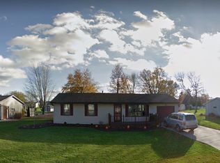 330 Janet Ct, Wrightstown, WI 54180