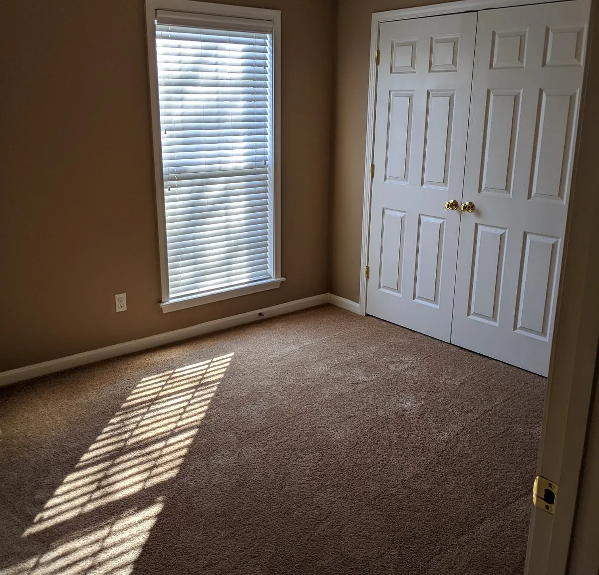 Chariot Run Apartments - 5703-103 — Photo 2