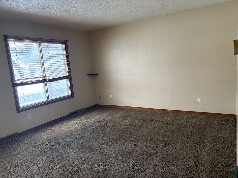 1st image of 1105 7th St N #1107