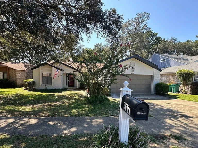 317 Evergreen Ave — Photo 11