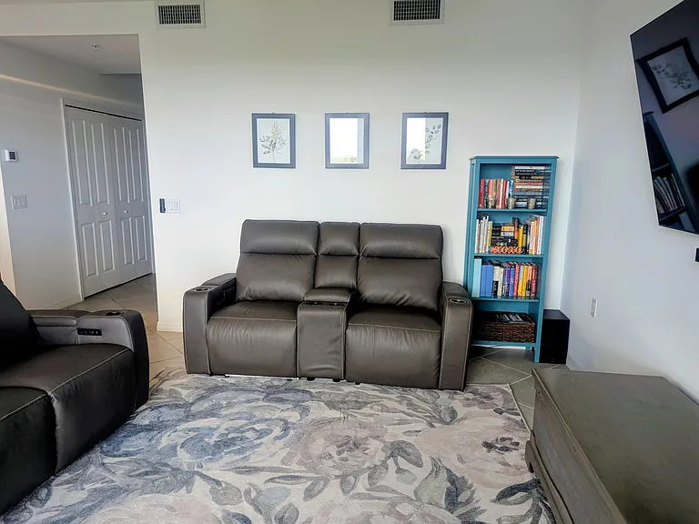 14161 Heritage Landing Blvd #1132 — Photo 7