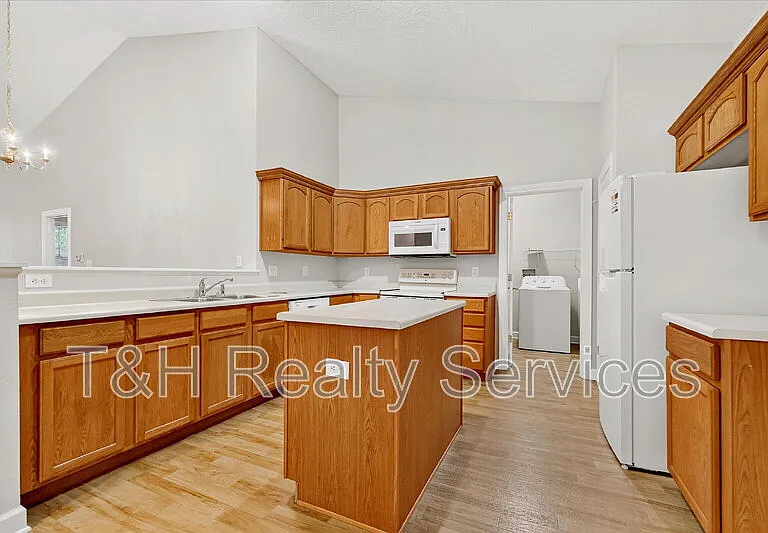 5935 Monticello Square Ln — Photo 13