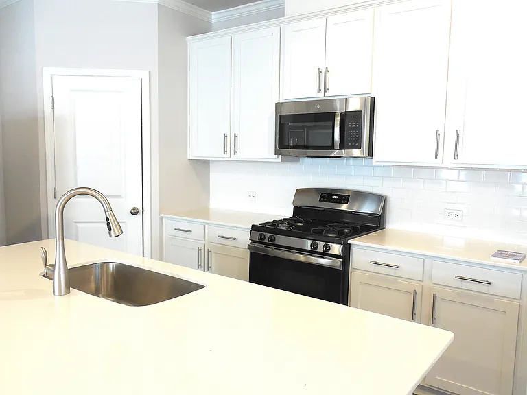 1003 Sora Way — Photo 8