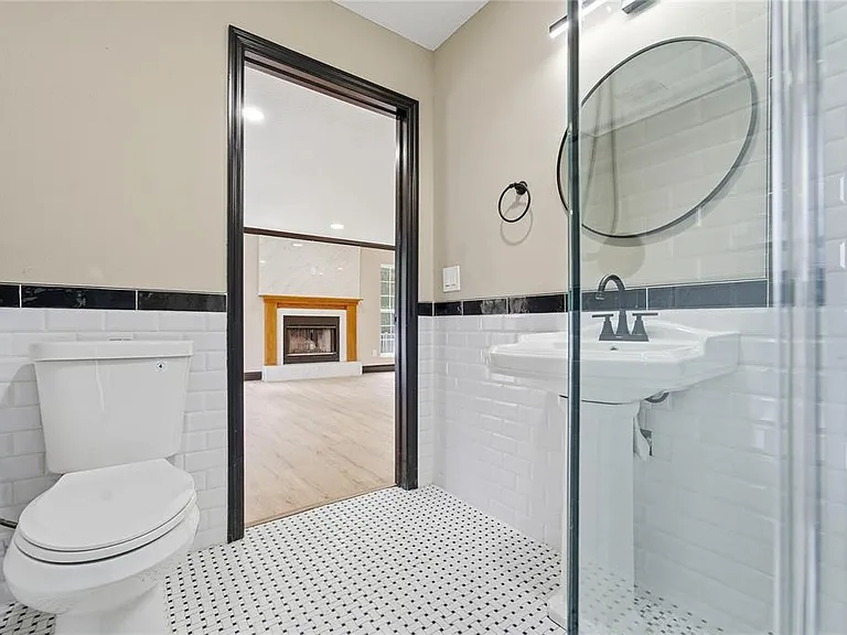14728 Henson Rd — Photo 35