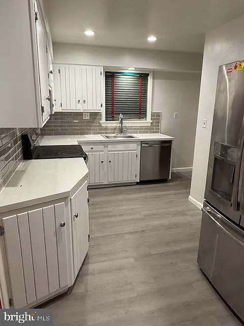 3 bed, 2.0 bath, 19800 sqft, $3,000 — Photo 2