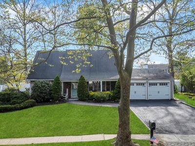 30 Twisting Drive, Lake Grove, NY, 11755