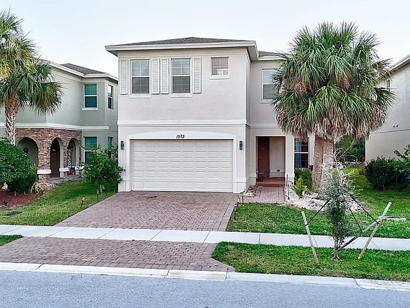 5th image of 1573 NW Cataluna Cir