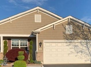 22 Day Star Rd, Manalapan, NJ 07726