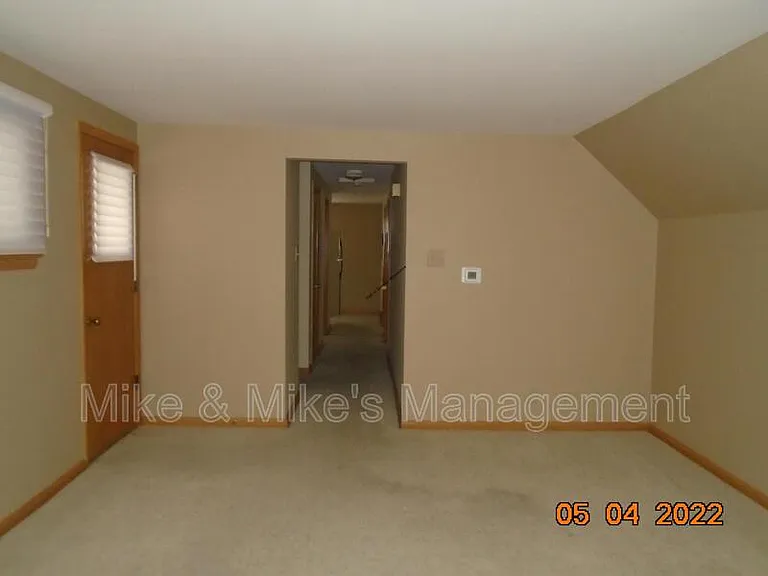 2551 S 68th St — Photo 10